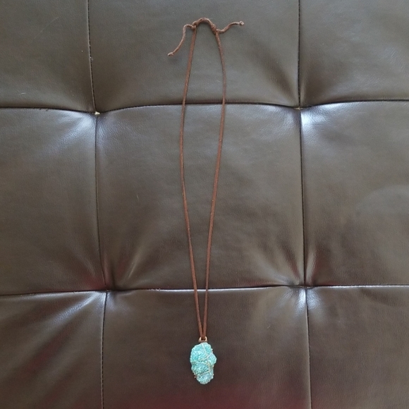 Necklace - Picture 1 of 3